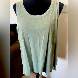 Maurice’s scoop tank XL